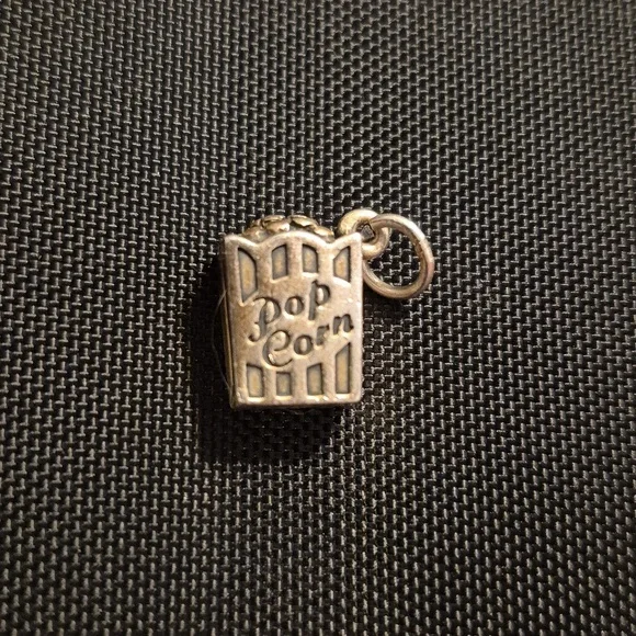 James Avery Retired Popcorn at the movies Charm - Picture 1 of 2